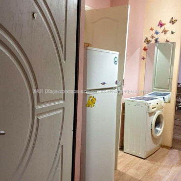 Продам квартиру, Харьковских Дивизий ул. , 1  ком., 21 м², косметический ремонт 