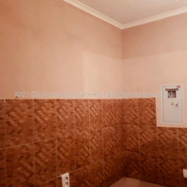 Продам квартиру, Харьковских Дивизий ул. , 1  ком., 21 м², косметический ремонт 