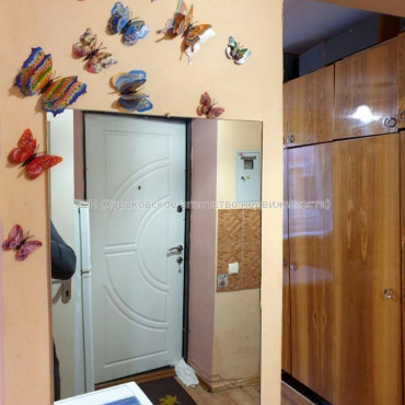 Продам квартиру, Харьковских Дивизий ул. , 1  ком., 21 м², косметический ремонт 