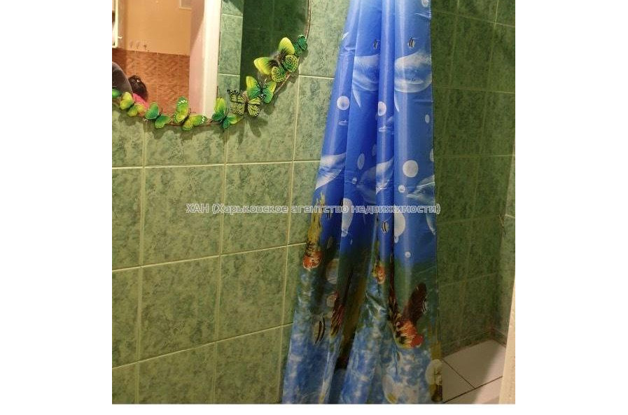 Продам квартиру, Харьковских Дивизий ул. , 1 кім., 21 м², косметический ремонт 