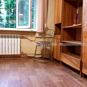 Продам квартиру, Харьковских Дивизий ул. , 1  ком., 21 м², косметический ремонт 
