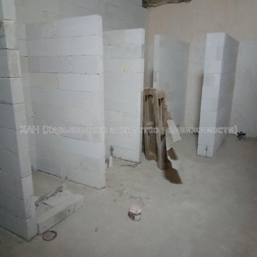 Сдам нежилую недвижимость, помещение свободного назначения , 2  ком., 230 м², без ремонта 