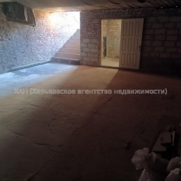 Сдам нежилую недвижимость, помещение свободного назначения , 2  ком., 230 м², без ремонта 