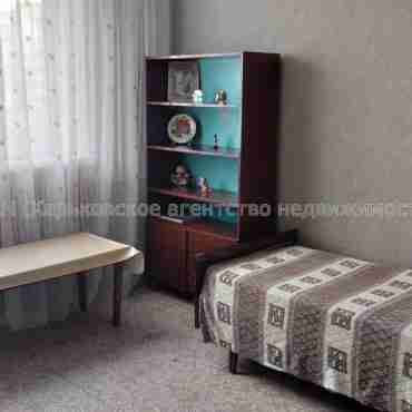 Сдам квартиру, Соборности Украины ул. , 2  ком., 44 м², косметический ремонт 