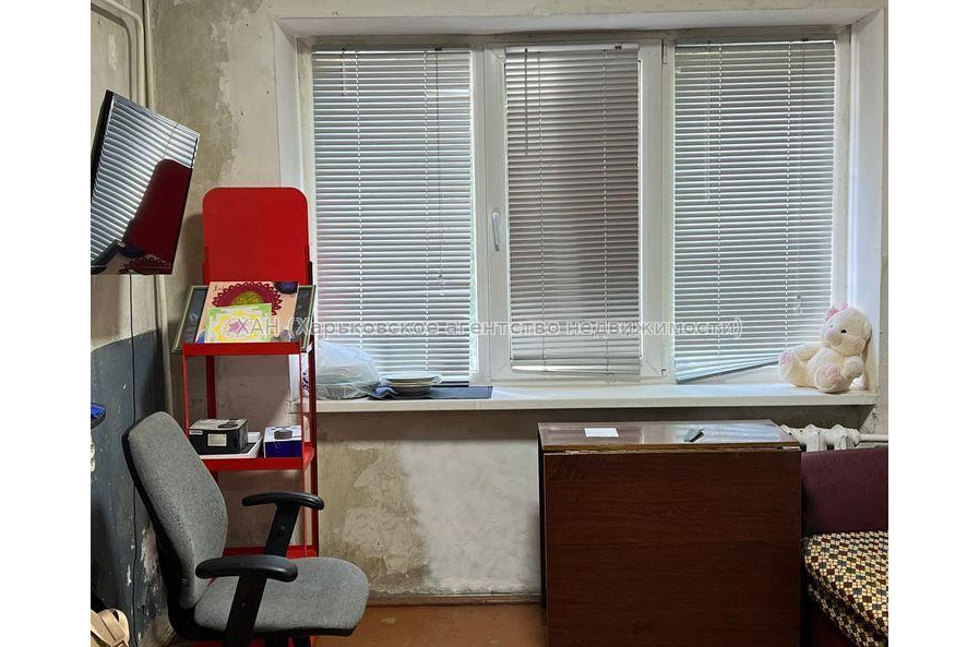 Продам квартиру, Аскольдовская ул. , 2 кім., 41.40 м², без ремонта 