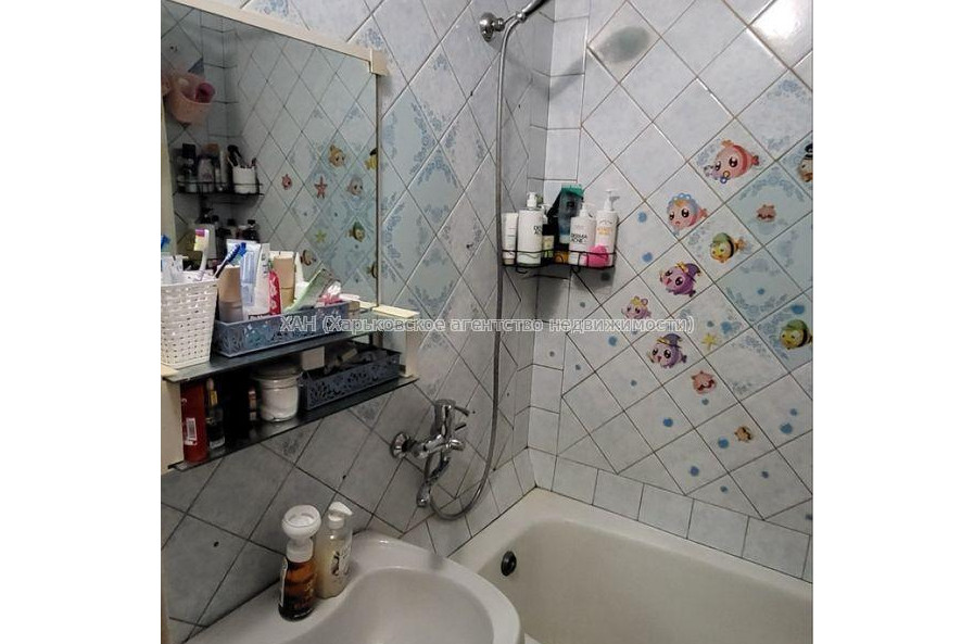 Продам квартиру, Гончаровский бул. , 2  ком., 54 м², косметический ремонт 