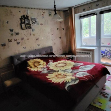 Продам квартиру, Гончаровский бул. , 2 кім., 54 м², косметический ремонт 