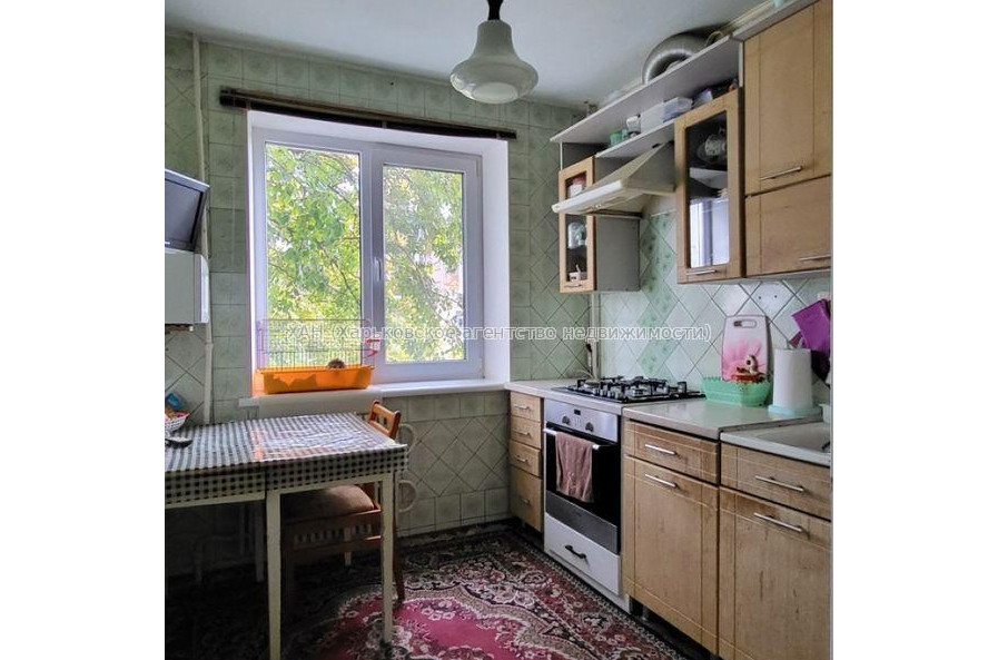 Продам квартиру, Гончаровский бул. , 2  ком., 54 м², косметический ремонт 