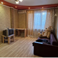 Продам квартиру, Непокоренных ул. , 1 кім., 35 м², капитальный ремонт 