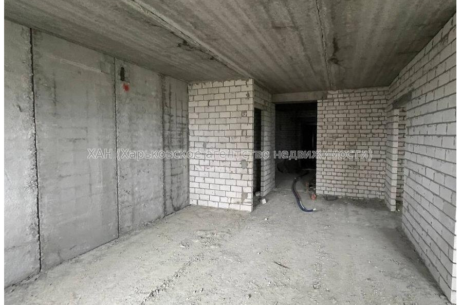 Продам квартиру, Героев Харькова просп. , 1 кім., 48.10 м², без внутренних работ 