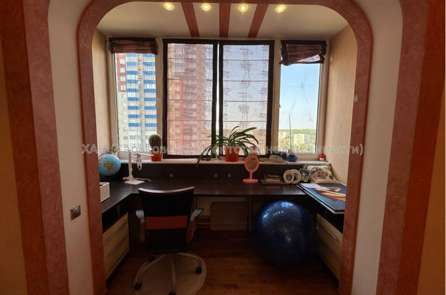 Продам квартиру, Победы просп. , 2  ком., 41.10 м², авторский дизайн 