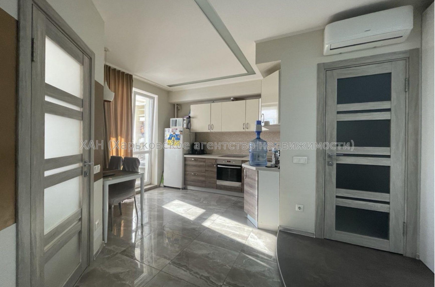 Продам квартиру, Победы просп. , 2  ком., 41.10 м², авторский дизайн 