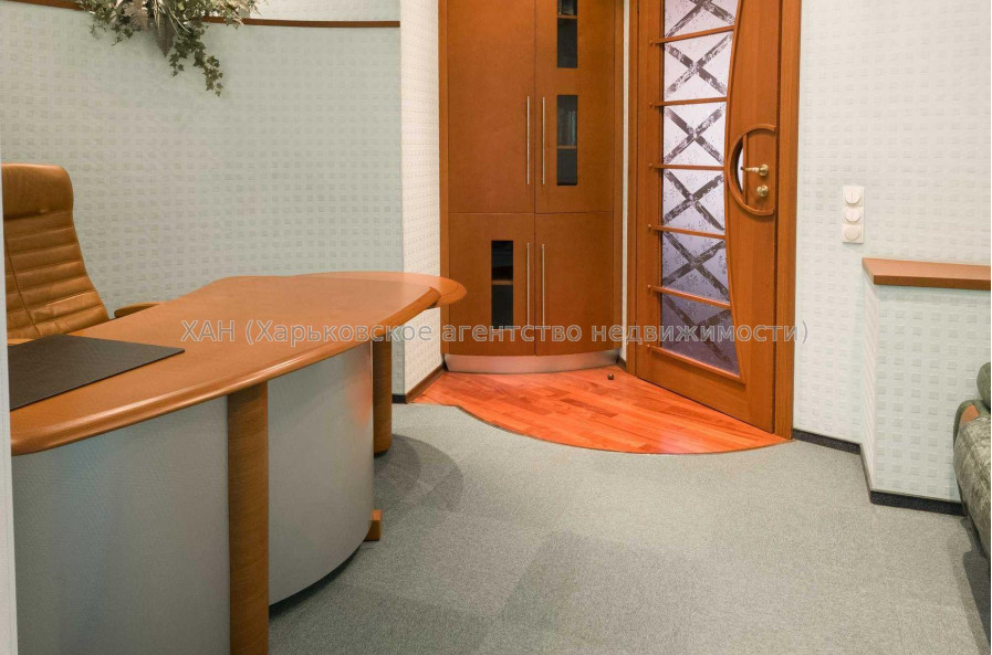 Сдам квартиру, Багалия ул. , 4  ком., 153 м², авторский дизайн 