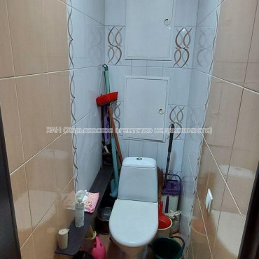 Продам квартиру, Колонная ул. , 3 кім., 54 м², капитальный ремонт 