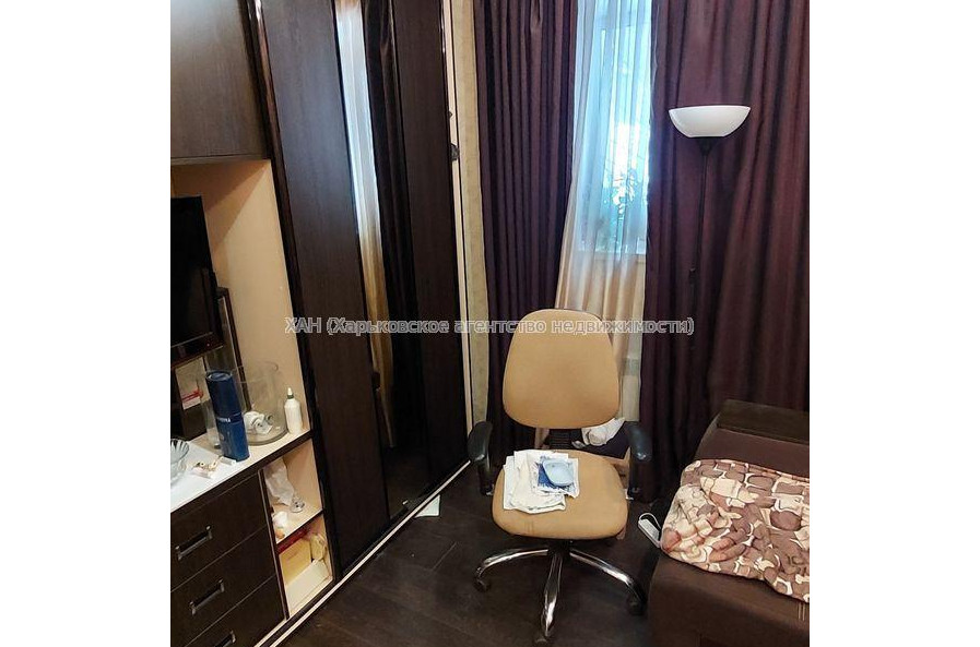 Продам квартиру, Колонная ул. , 3  ком., 54 м², капитальный ремонт 