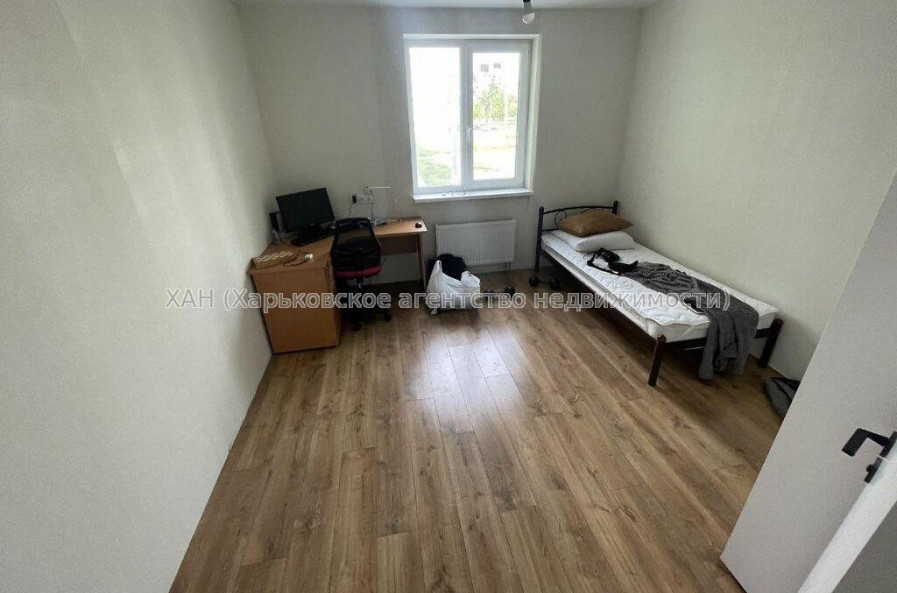 Продам квартиру, Мира ул. , 3 кім., 74 м², частичный ремонт 