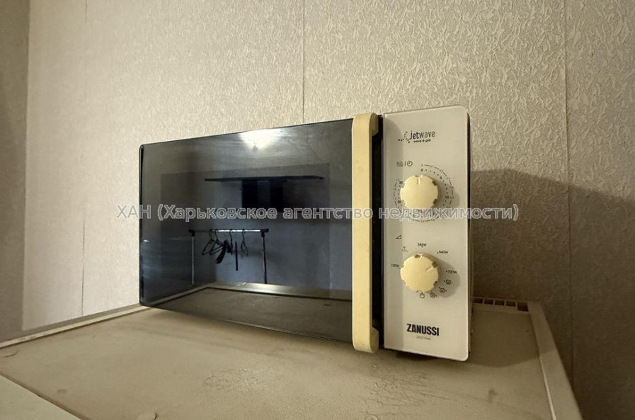 Продам квартиру, Мира ул. , 1 кім., 14.10 м², евроремонт 