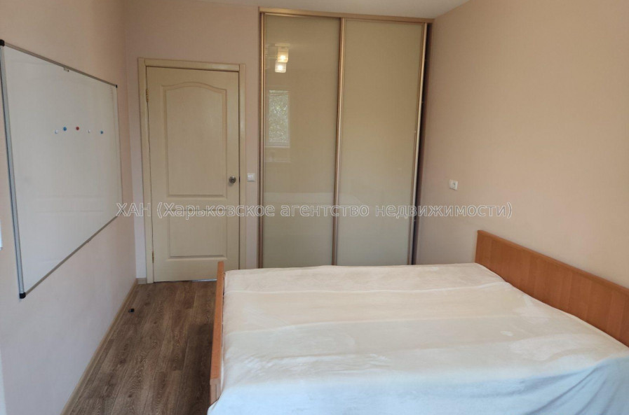 Продам квартиру, Академика Павлова ул. , 3  ком., 65 м², евроремонт 