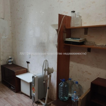 Продам квартиру, Золочевская ул. , 1 кім., 14.80 м², косметический ремонт 