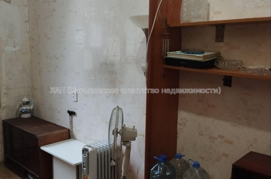 Продам квартиру, Золочевская ул. , 1 кім., 14.80 м², косметический ремонт 