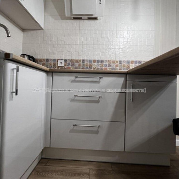 Продам квартиру, Драгоманова ул. , 1 кім., 20 м², евроремонт 