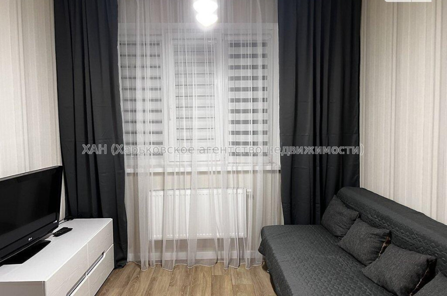 Продам квартиру, Драгоманова ул. , 1 кім., 20 м², евроремонт 