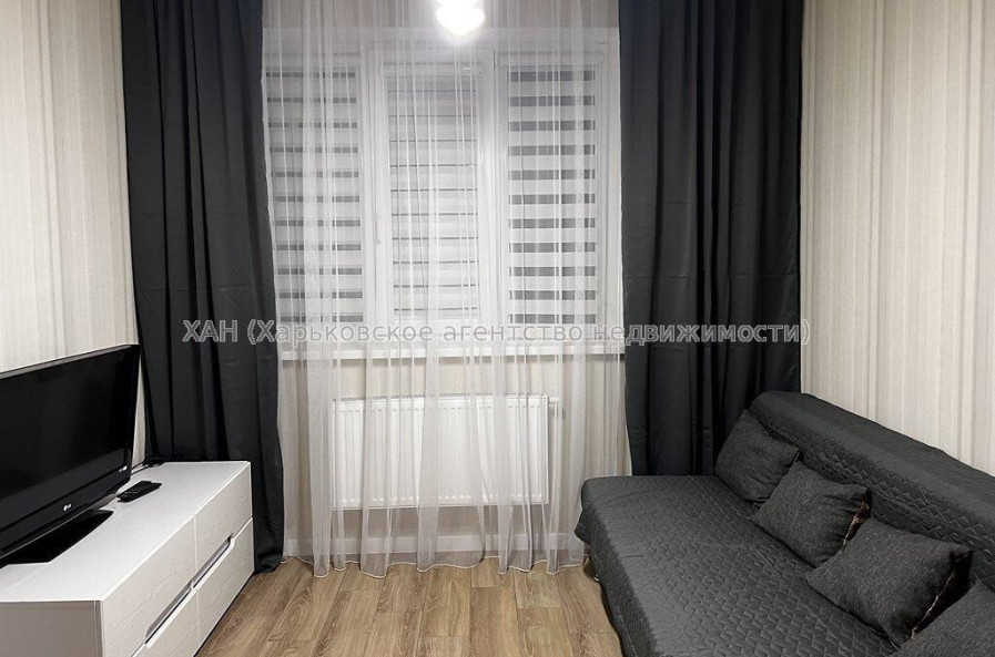 Продам квартиру, Драгоманова ул. , 1 кім., 20 м², евроремонт 