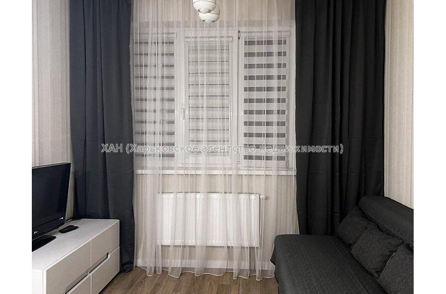 Продам квартиру, Драгоманова ул. , 1 кім., 20 м², евроремонт 