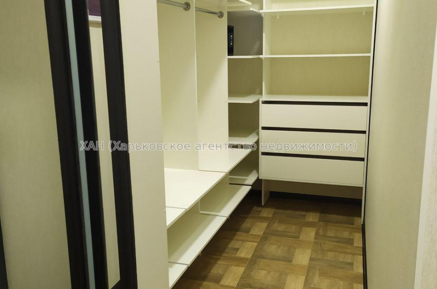 Продам квартиру, Мира ул. , 1 кім., 39 м², евроремонт 