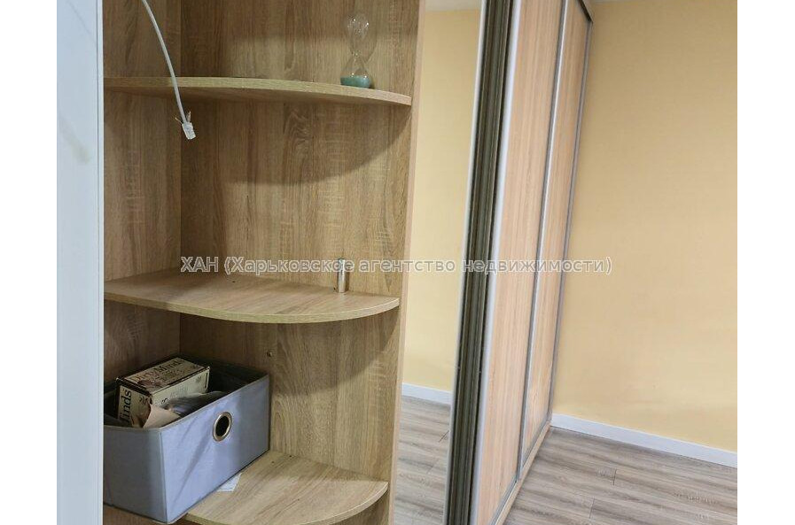 Продам квартиру, Клочковская ул. , 1  ком., 31.60 м², капитальный ремонт 