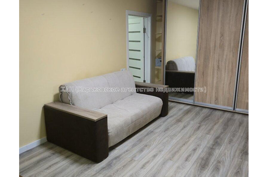 Продам квартиру, Клочковская ул. , 1  ком., 31.60 м², капитальный ремонт 