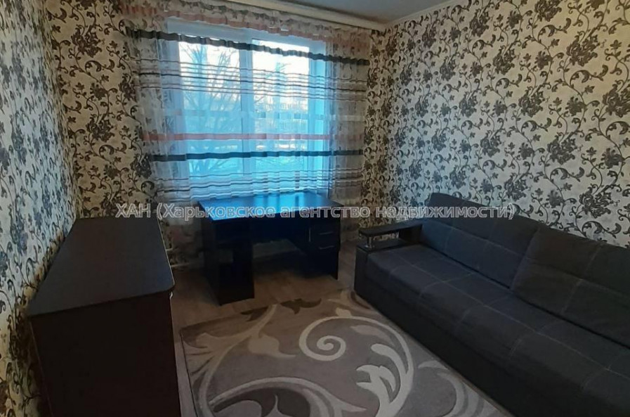 Продам квартиру, Гвардейцев Широнинцев ул. , 2 кім., 46 м², косметический ремонт 