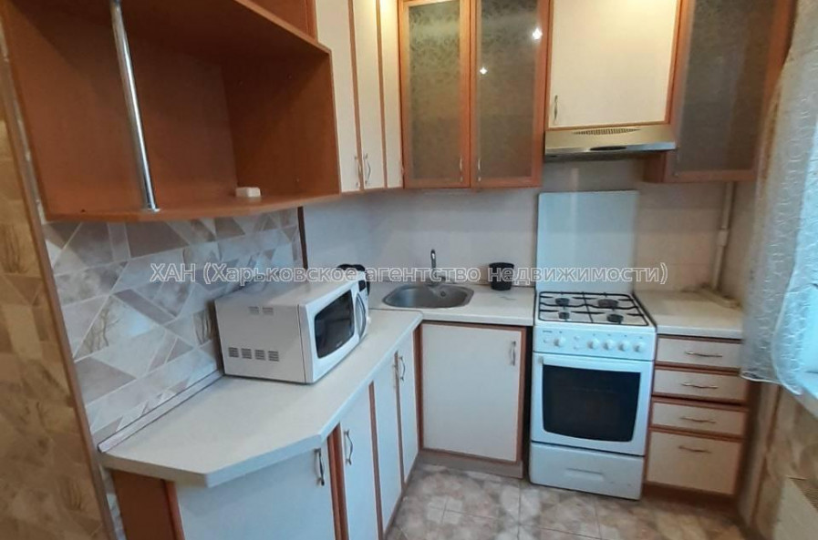 Продам квартиру, Гвардейцев Широнинцев ул. , 2 кім., 46 м², косметический ремонт 
