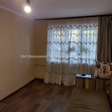 Продам квартиру, Териховская ул. , 1 кім., 32 м², капитальный ремонт 