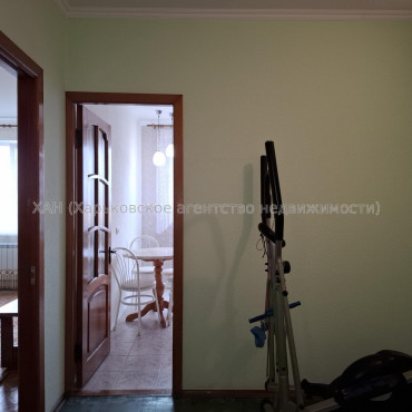 Продам квартиру, Горького въезд , 1/4 , 3 кім., 70.60 м², капитальный ремонт 