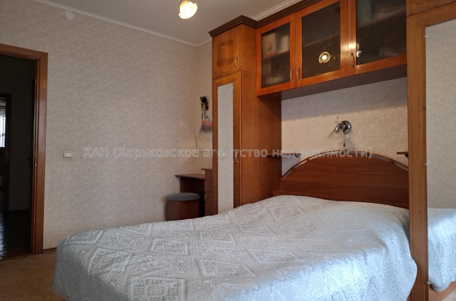 Продам квартиру, Горького въезд , 1/4 , 3 кім., 70.60 м², капитальный ремонт 