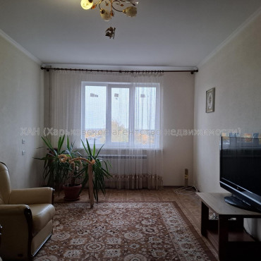 Продам квартиру, Горького въезд , 1/4 , 3 кім., 70.60 м², капитальный ремонт 