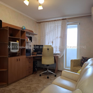Продам квартиру, Горького въезд , 1/4 , 3 кім., 70.60 м², капитальный ремонт 