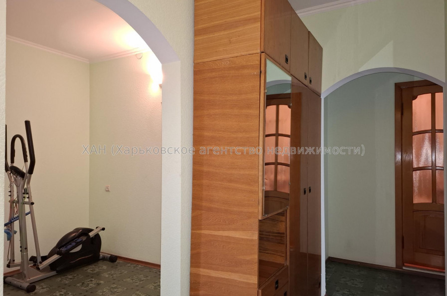 Продам квартиру, Горького въезд , 1/4 , 3 кім., 70.60 м², капитальный ремонт 