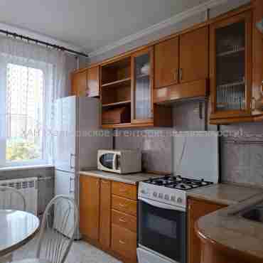 Продам квартиру, Горького въезд , 1/4 , 3 кім., 70.60 м², капитальный ремонт 