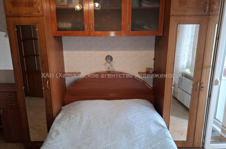 Продам квартиру, Горького въезд , 1/4 , 3 кім., 70.60 м², капитальный ремонт 