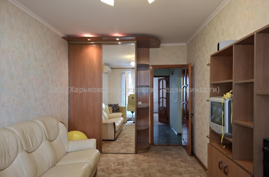 Продам квартиру, Горького въезд , 1/4 , 3 кім., 70.60 м², капитальный ремонт 