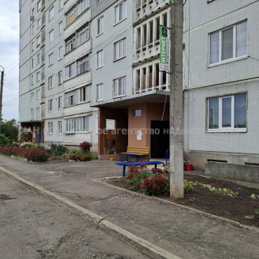 Продам квартиру, Горького въезд , 1/4 , 3 кім., 70.60 м², капитальный ремонт 