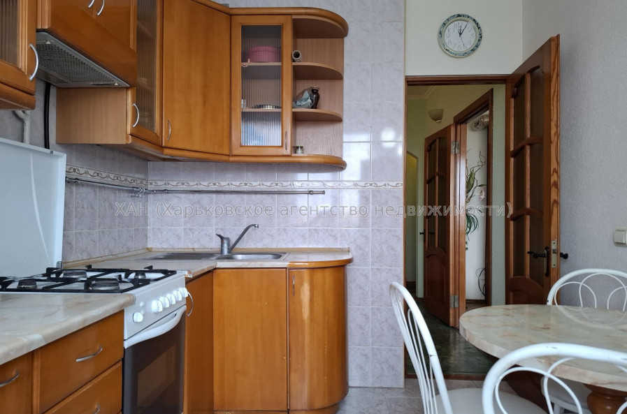 Продам квартиру, Горького въезд , 1/4 , 3 кім., 70.60 м², капитальный ремонт 
