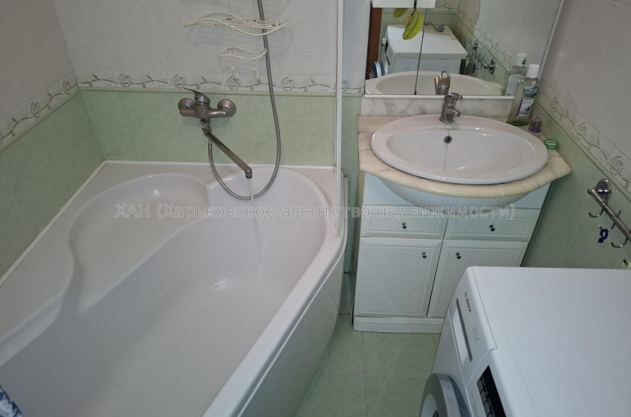 Продам квартиру, Горького въезд , 1/4 , 3 кім., 70.60 м², капитальный ремонт 