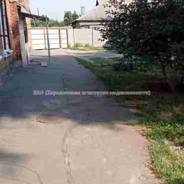 Продам квартиру, 2 кім., 53 м², косметический ремонт 
