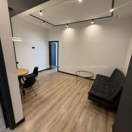 Продам квартиру, 3  ком., 50 м², капитальный ремонт