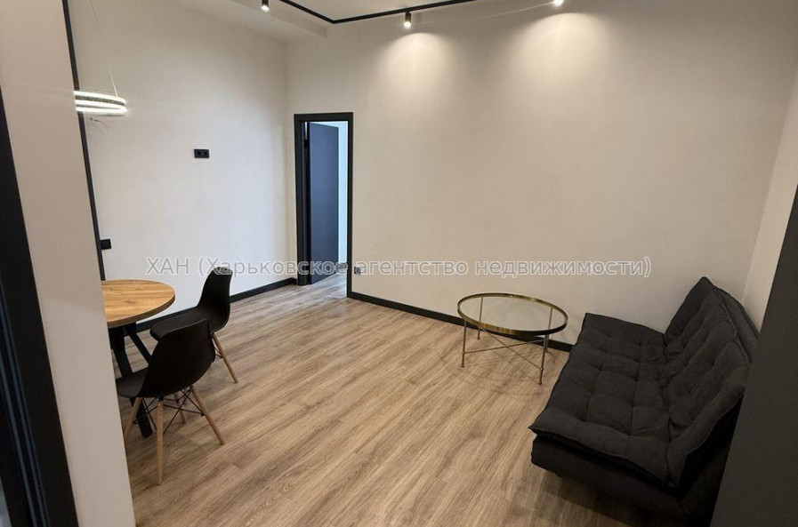 Продам квартиру, 3 кім., 50 м², капитальный ремонт 