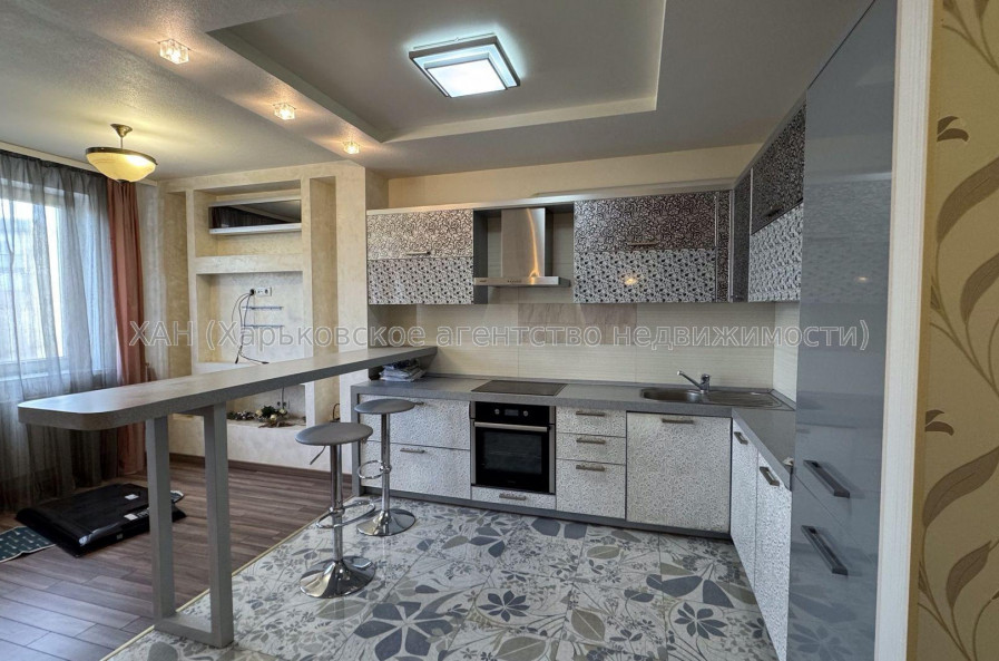 Продам квартиру, Аэрокосмический пр. , 2  ком., 86 м², евроремонт 