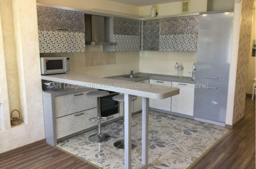 Продам квартиру, Аэрокосмический пр. , 2 кім., 86 м², евроремонт 